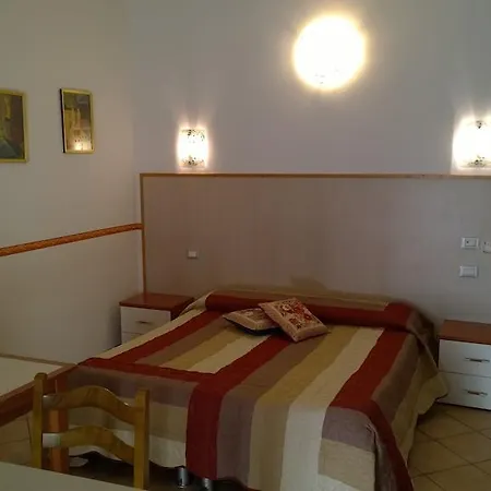 Elvira Miniscalchi Corno Alto Room photo