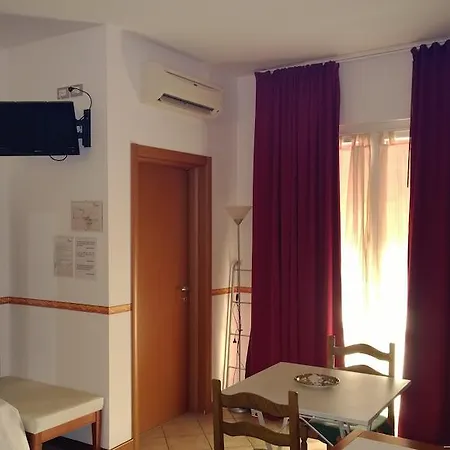 Elvira Miniscalchi Corno Alto Room photo
