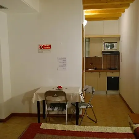 Elvira Miniscalchi Corno Alto Room photo